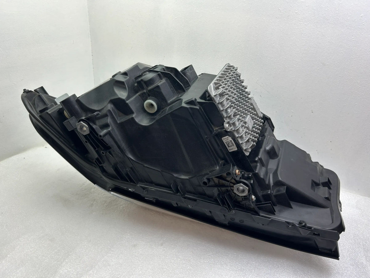 BMW 5er G30 G31 LED Scheinwerfer rechts Steuergeräte 8499112