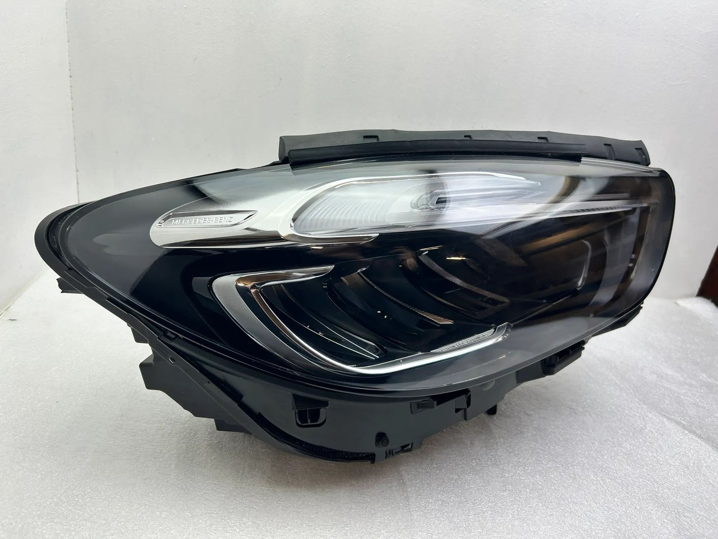 Mercedes B-Klasse W247 LED Scheinwerfer rechts A2479065207