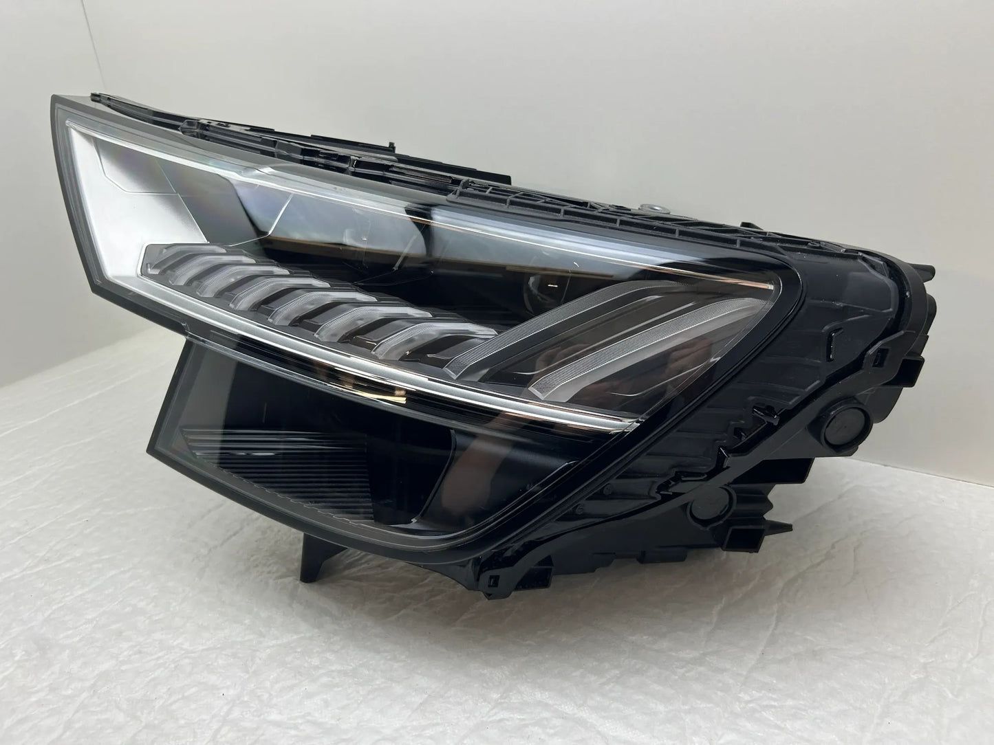 Original Audi Q8 SQ8 LED Matrix Scheinwerfer links 4M8941035