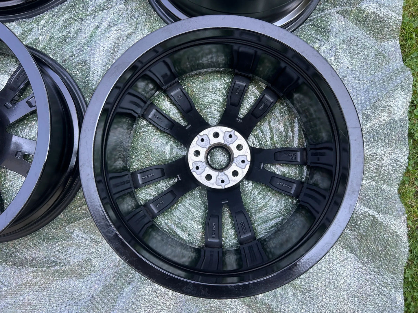 BMW 8er G14 G15 G16 Alufelgen Satz 20 Zoll 5x112 8072028 8072027
