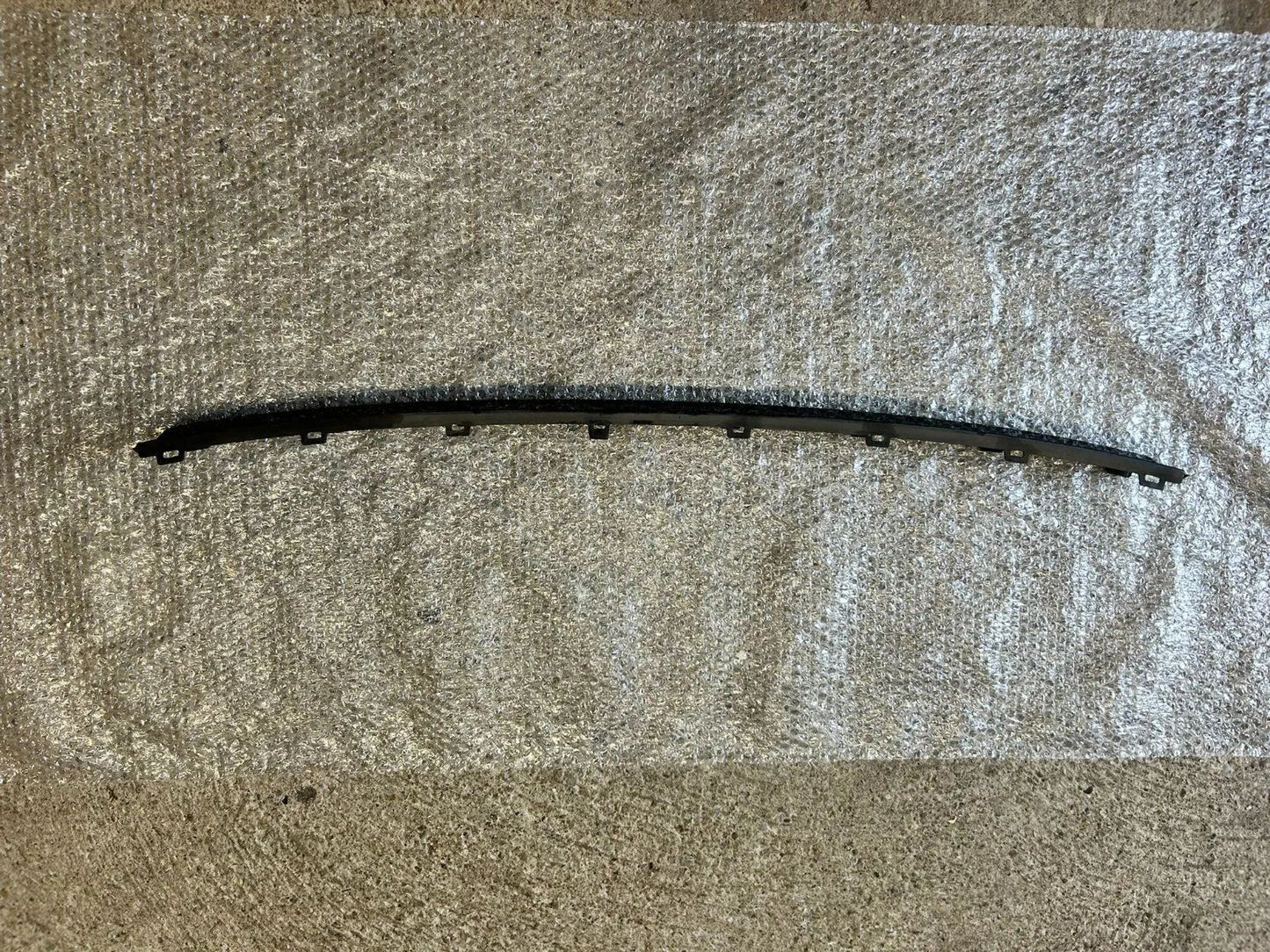 Audi E-tron GT Carbon Blende Leiste Heckstoßstange 4J3807833A 3Q0