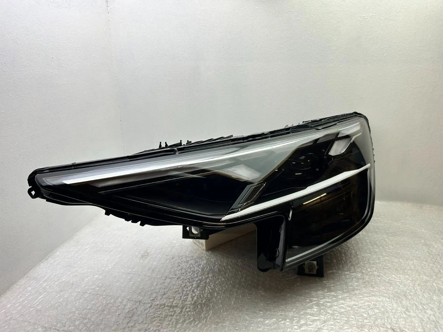 Original Audi Q8 SQ8 LED Matrix Scheinwerfer links 4M8941039