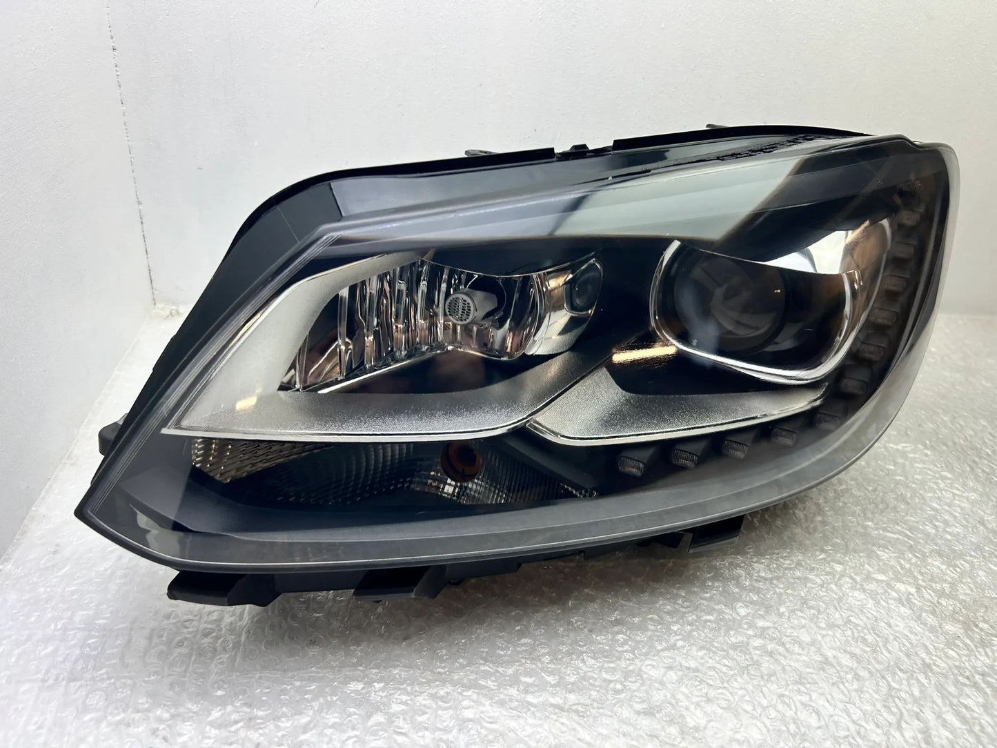 Original VW Touran Xenon LED Scheinwerfer links 1T1941751H