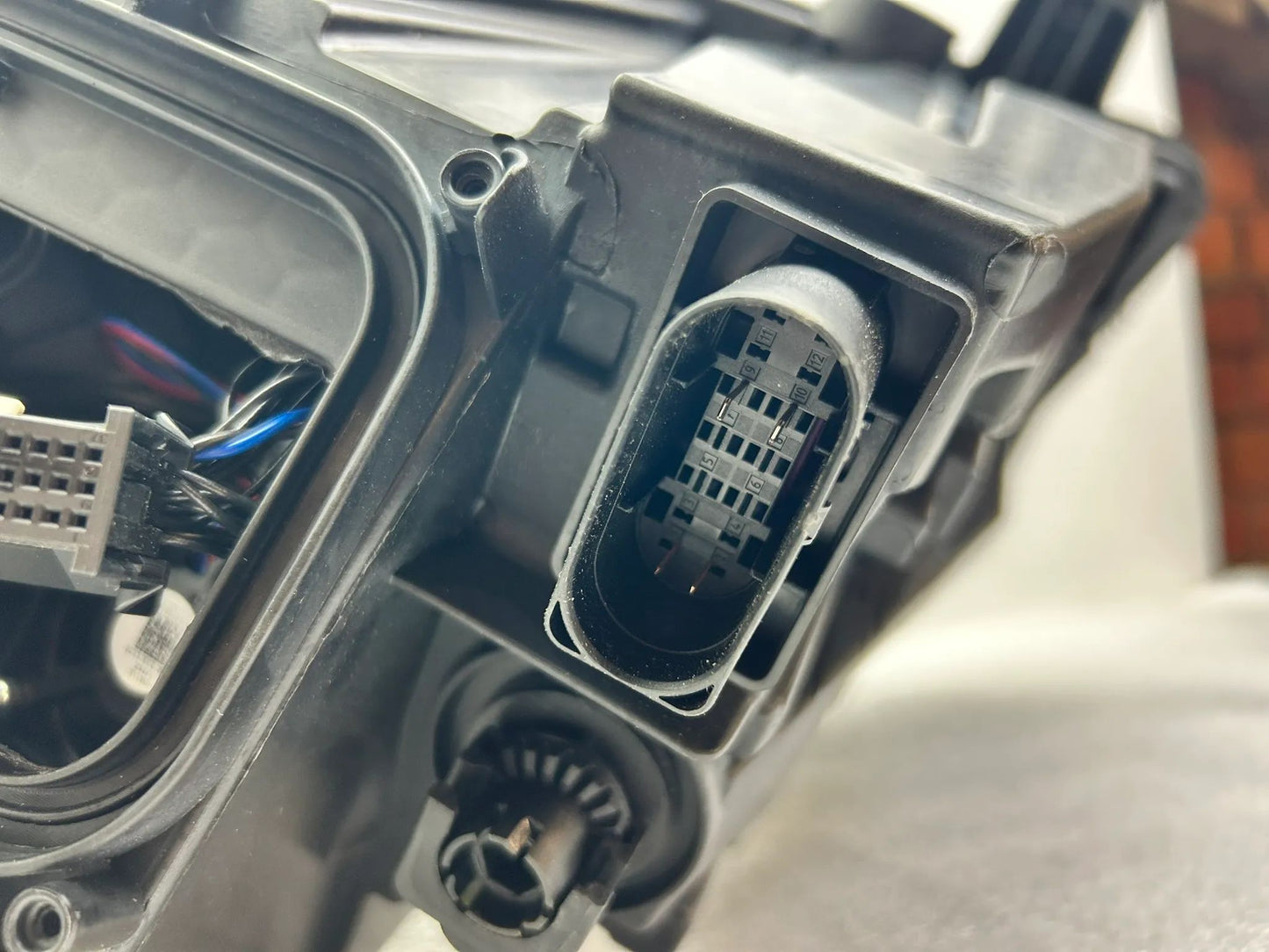 Mercedes Sprinter W910 W907 LED Scheinwerfer rechts A9109067200