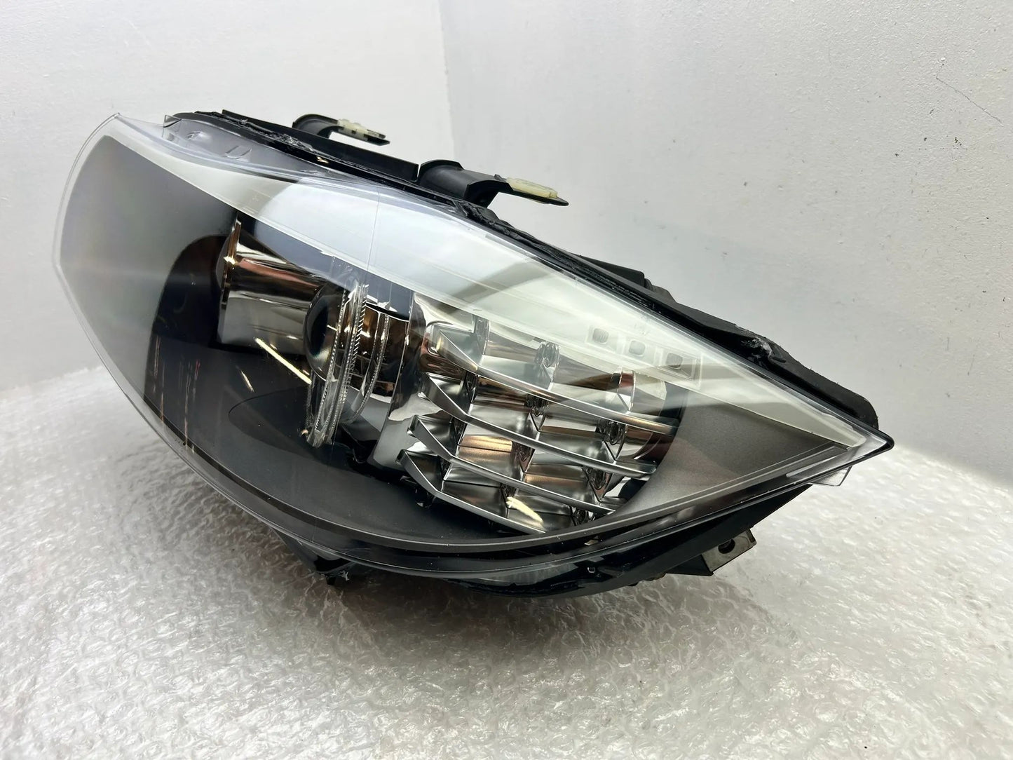 BMW E90 E91 Xenon Scheinwerfer rechts links 7202584 7202583