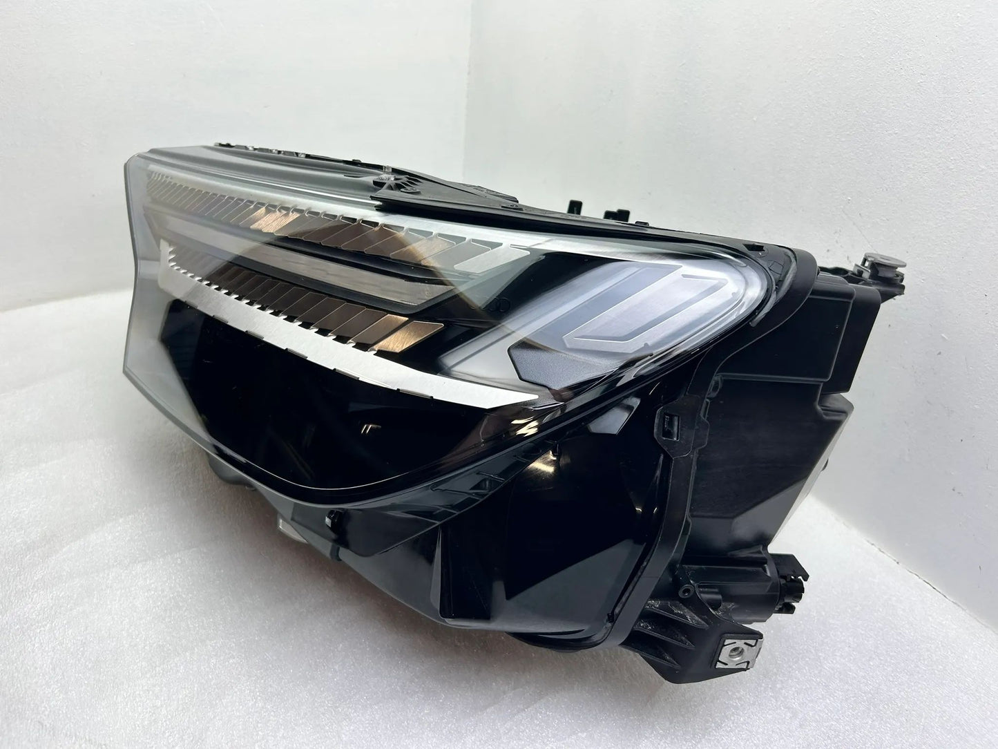 Original Audi Q4 E-Tron LED Scheinwerfer links 89A941035