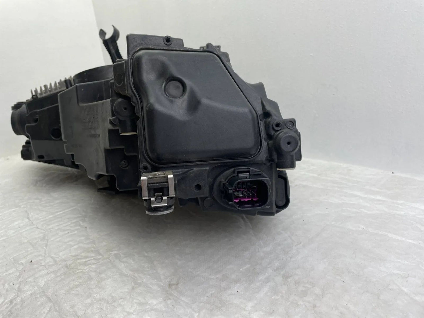 Audi RS4 B9 LED Scheinwerfer Matrix schwarz links 8W0941035J