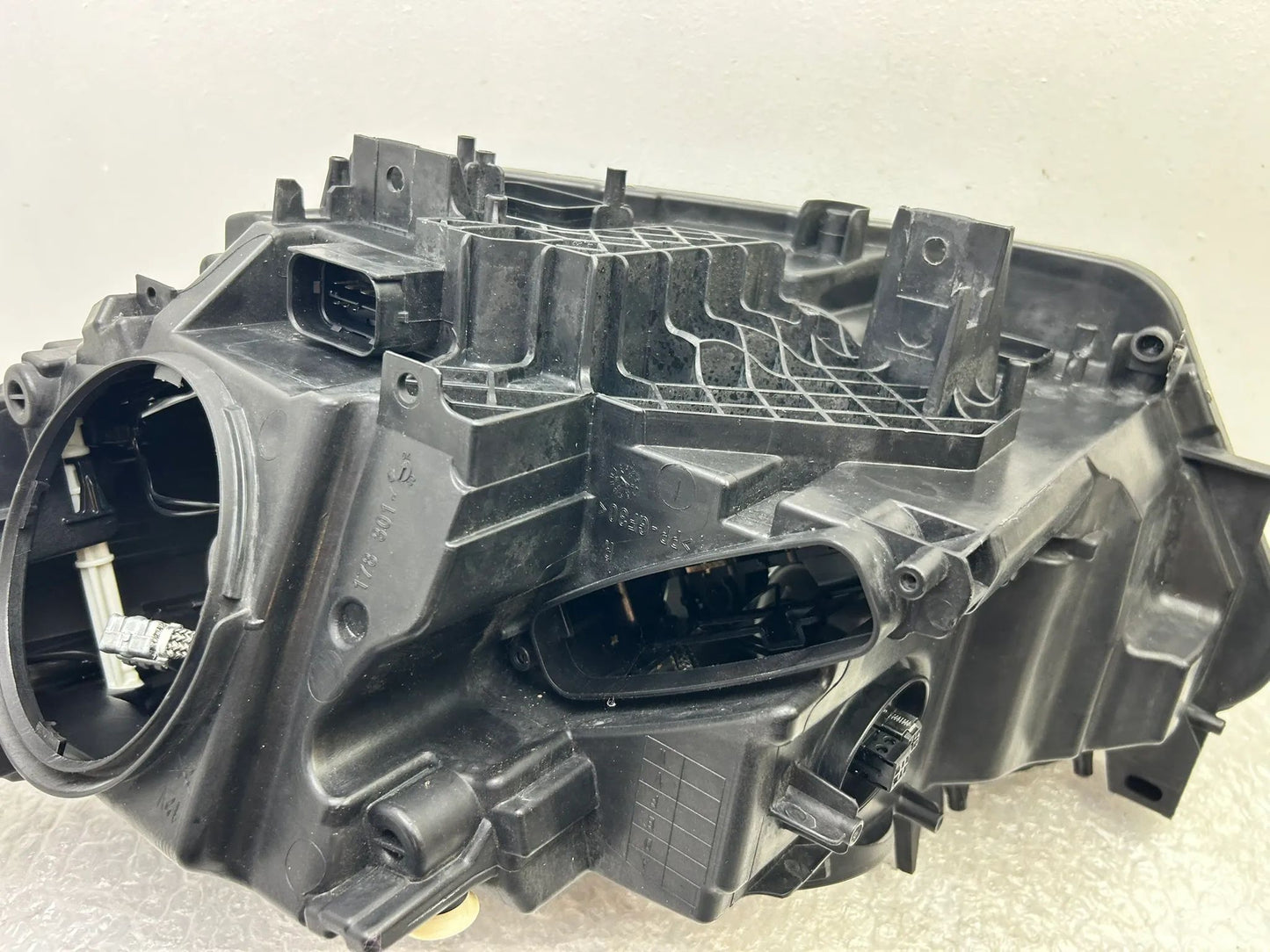 Original BMW 1er F20 F21 Xenon Scheinwerfer rechts 7229678
