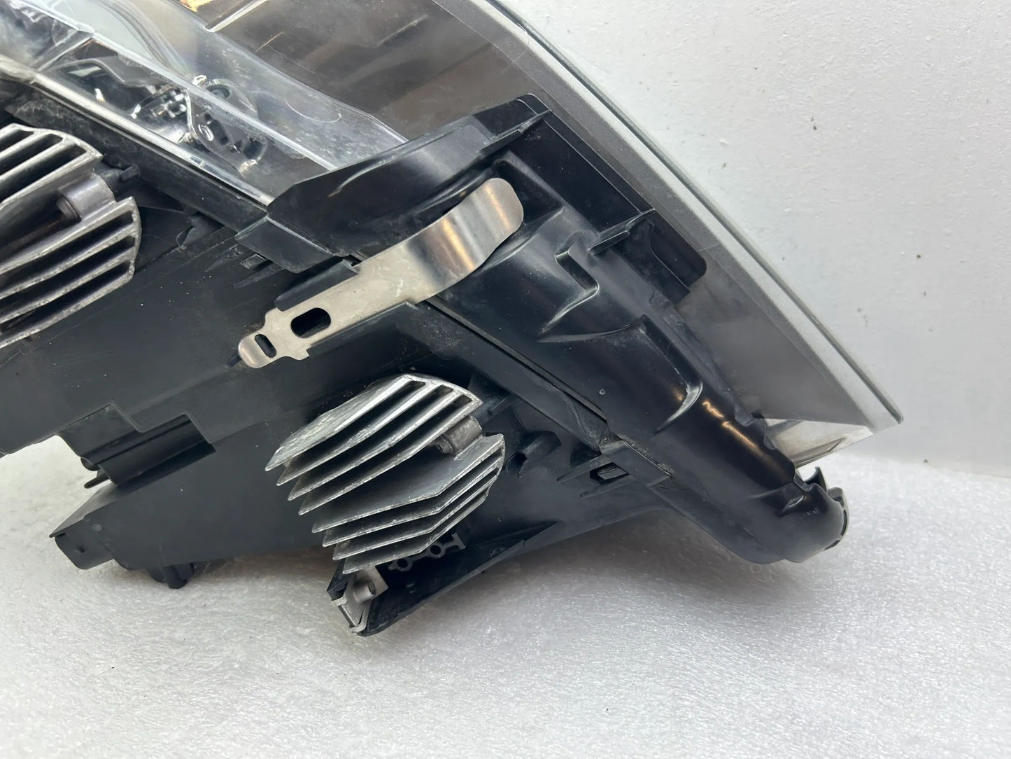 BMW 5er F10 F11 Bi-Xenon Scheinwerfer rechts 7271912 7203246