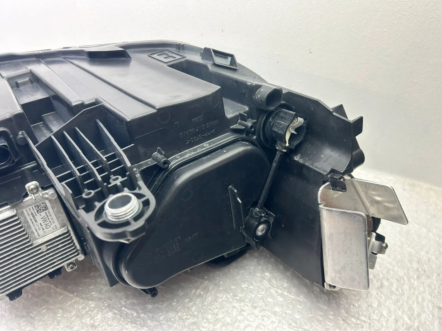Original VW Passat B9 LED Scheinwerfer links 3J1941005