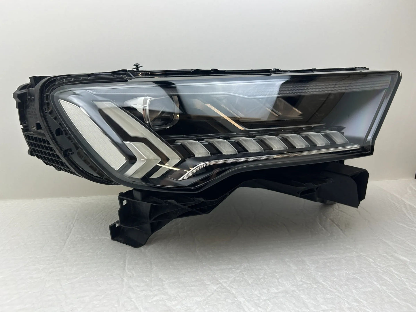 Original Audi Q7 4M LED Scheinwerfer rechts 4m0941040C