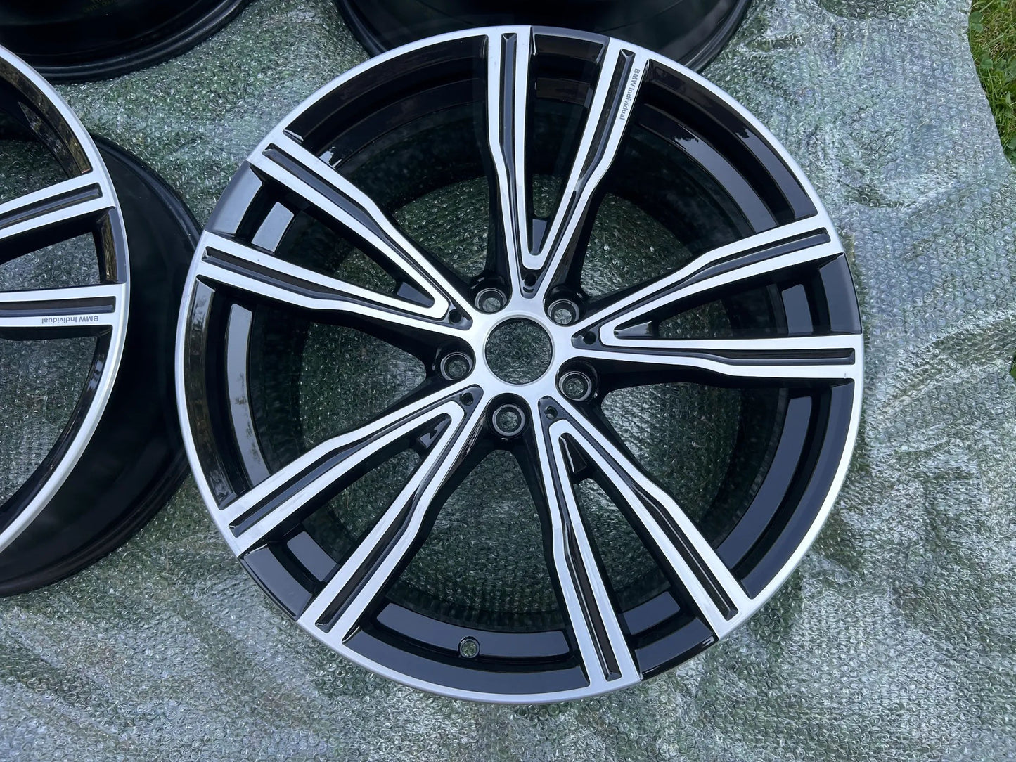 BMW 8er G14 G15 G16 Alufelgen Satz 20 Zoll 5x112 8072028 8072027