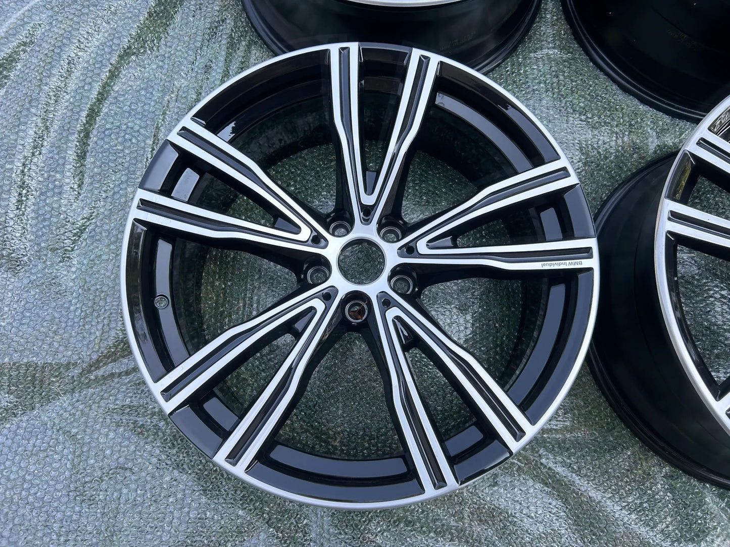 BMW 8er G14 G15 G16 Alufelgen Satz 20 Zoll 5x112 8072028 8072027