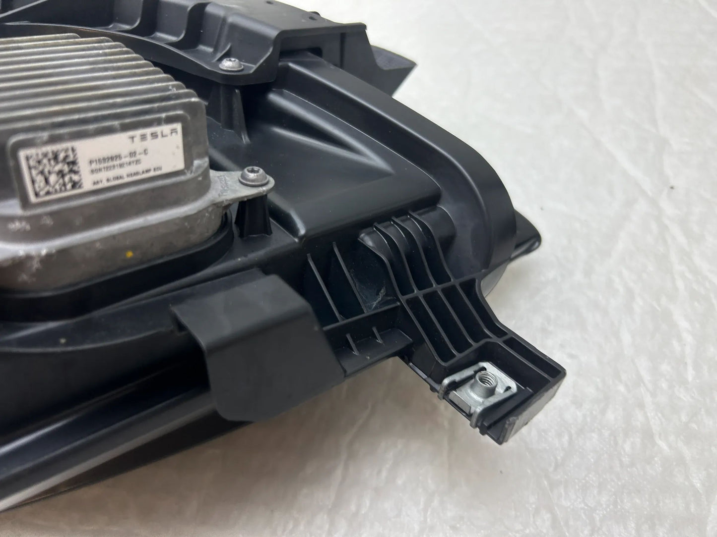 Original Tesla Model 3 LED Scheinwerfer rechts 1514953-00-D