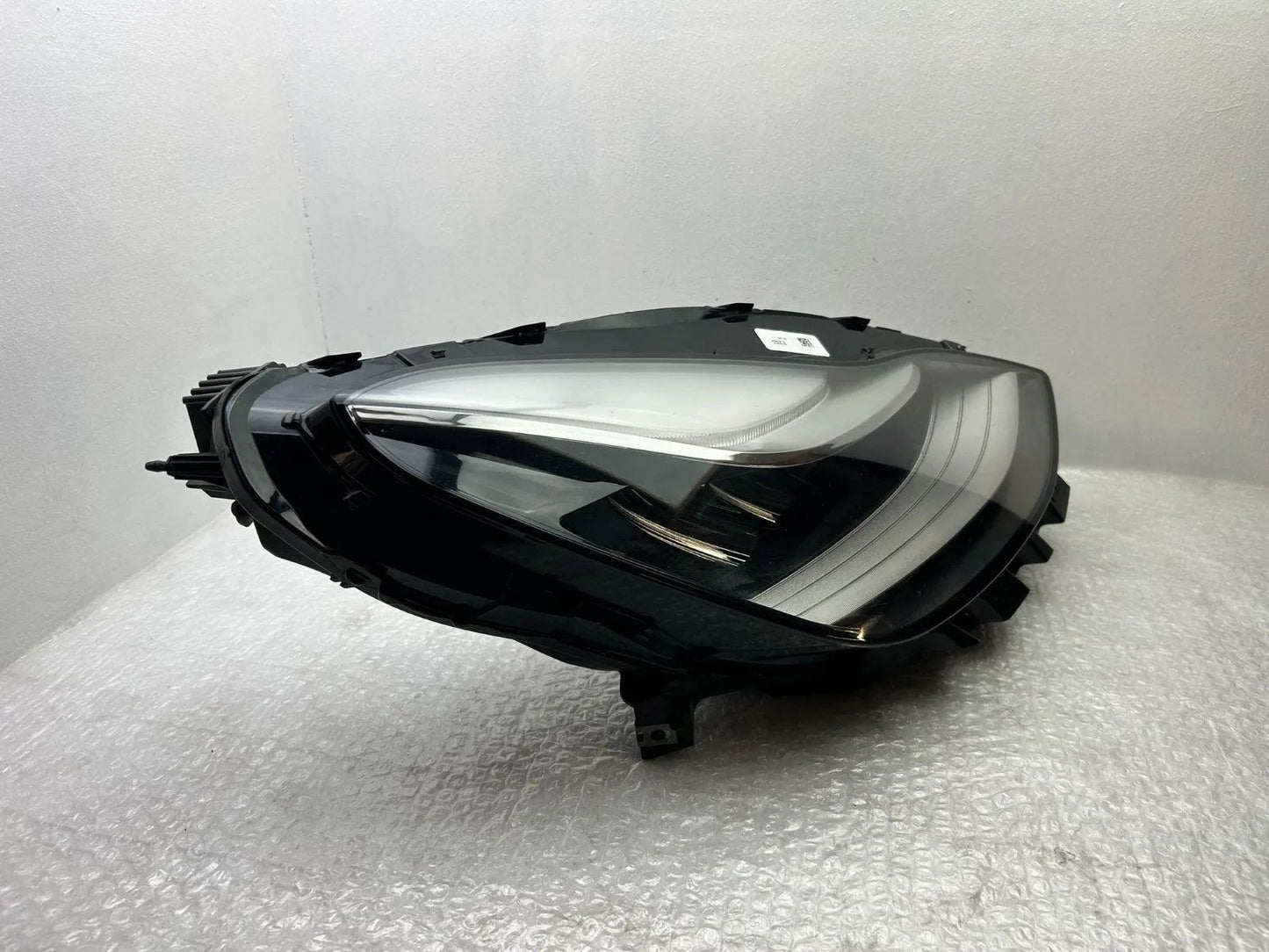 Original Tesla Model 3 LED Scheinwerfer rechts 1077376-00C