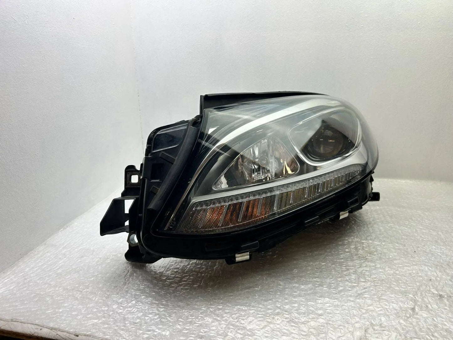 Original Mercedes GLE W166 Scheinwerfer links A1668201559