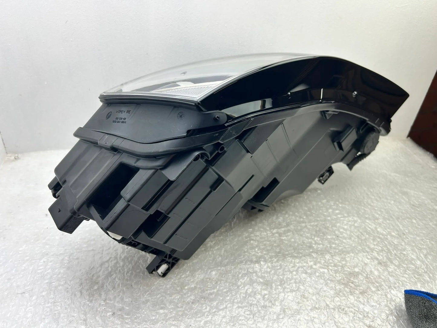 NEU Original Audi A8 4H Xenon Scheinwerfer rechts 4H0941030AB