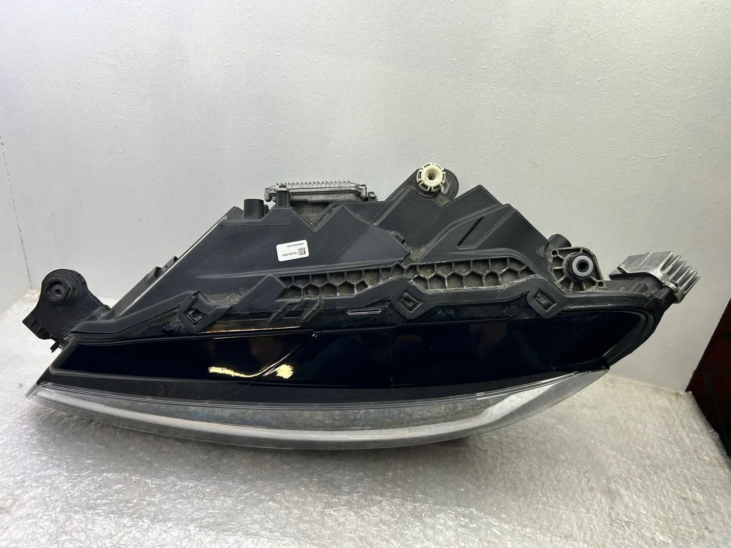 Original Skoda Superb III LED Scheinwerfer links 3V1941015D