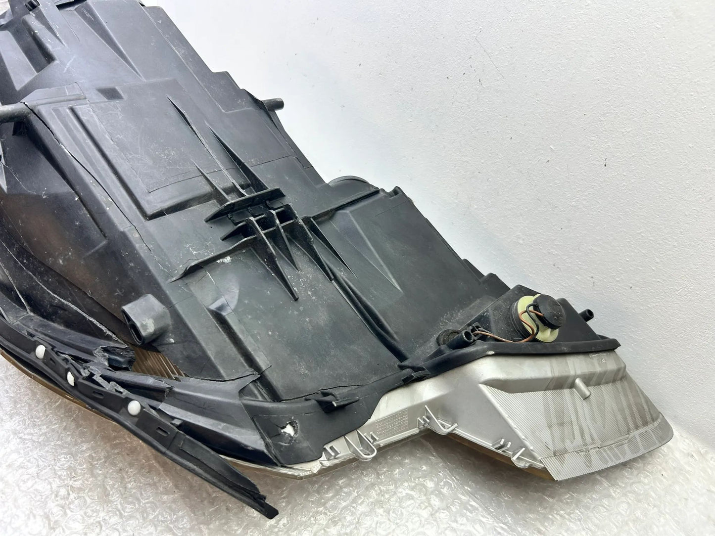 Porsche 911 996 Xenon Scheinwerfer links 99663105701 DEFEKT