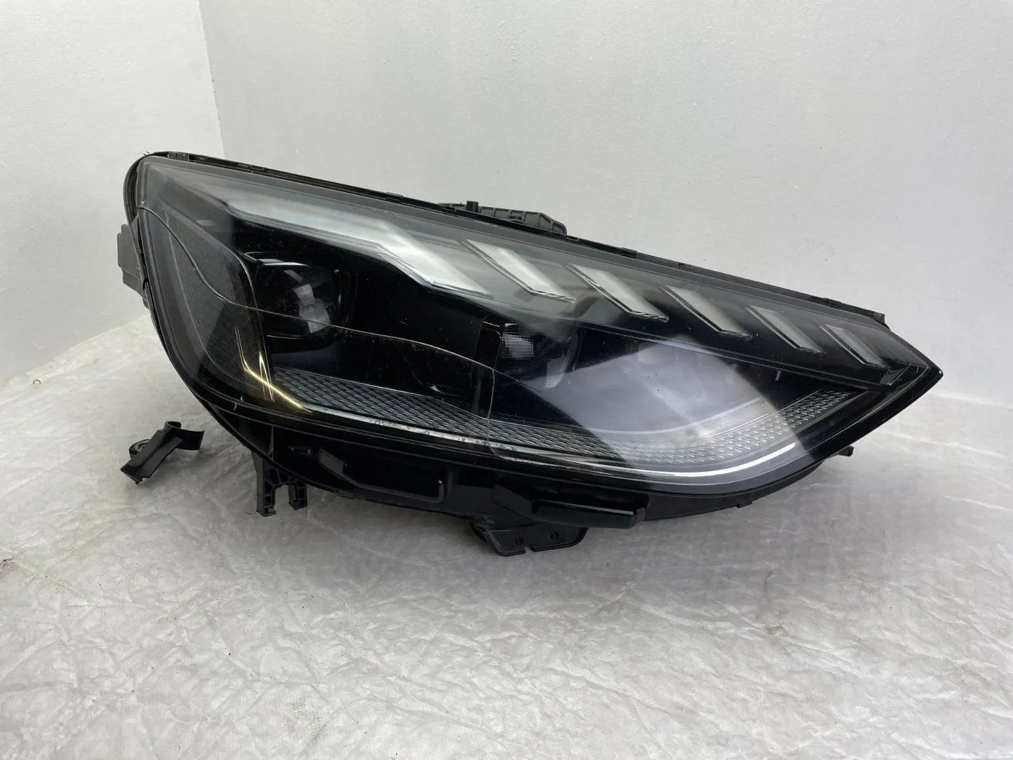 Original Audi RS4 8W LED Scheinwerfer rechts 8W0941036J