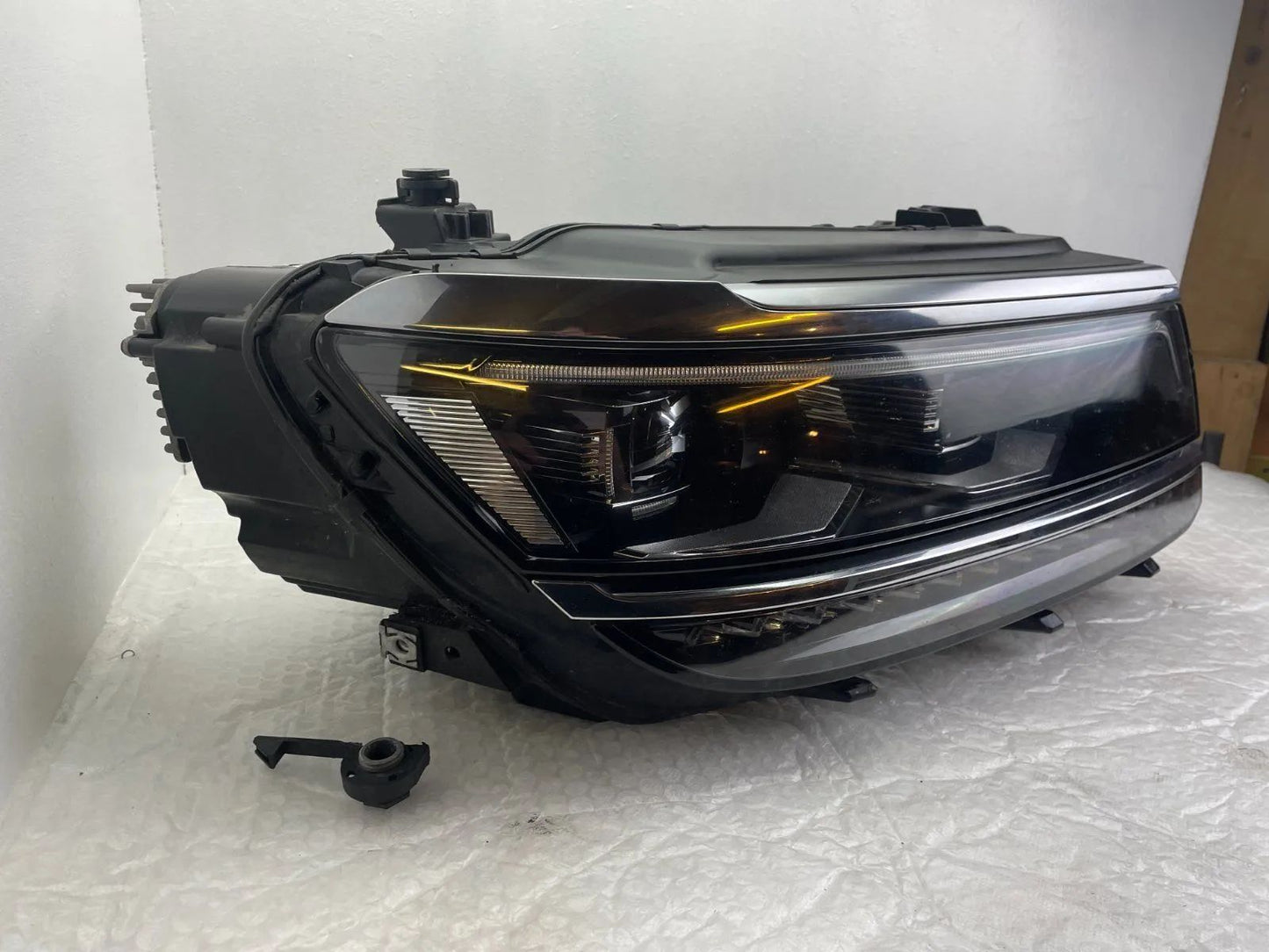Original VW Tiguan LED Scheinwerfer rechts 5NB941082A