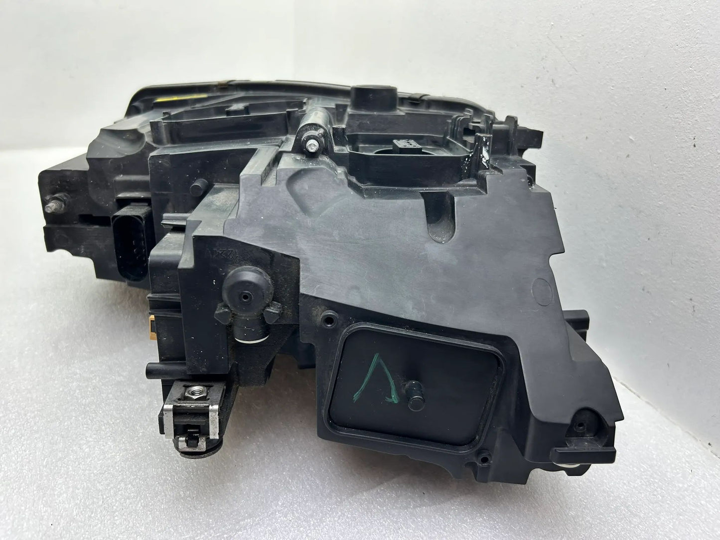 Original Audi TT 8S LED Scheinwerfer links 8S0941035