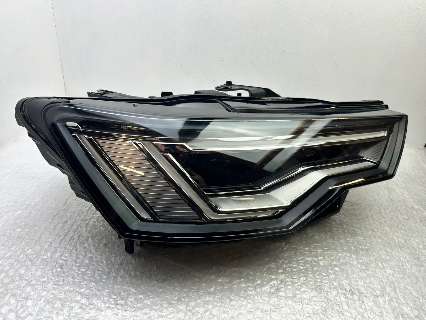 Original Audi A6 C8 4K LED Scheinwerfer rechts 4K0941040E