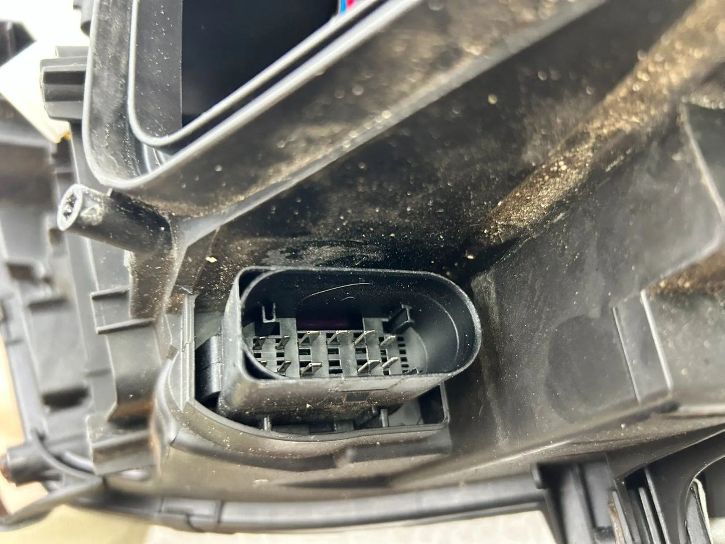 Original Audi A4 8K Bi-Xenon Scheinwerfer links 8K0941029AJ