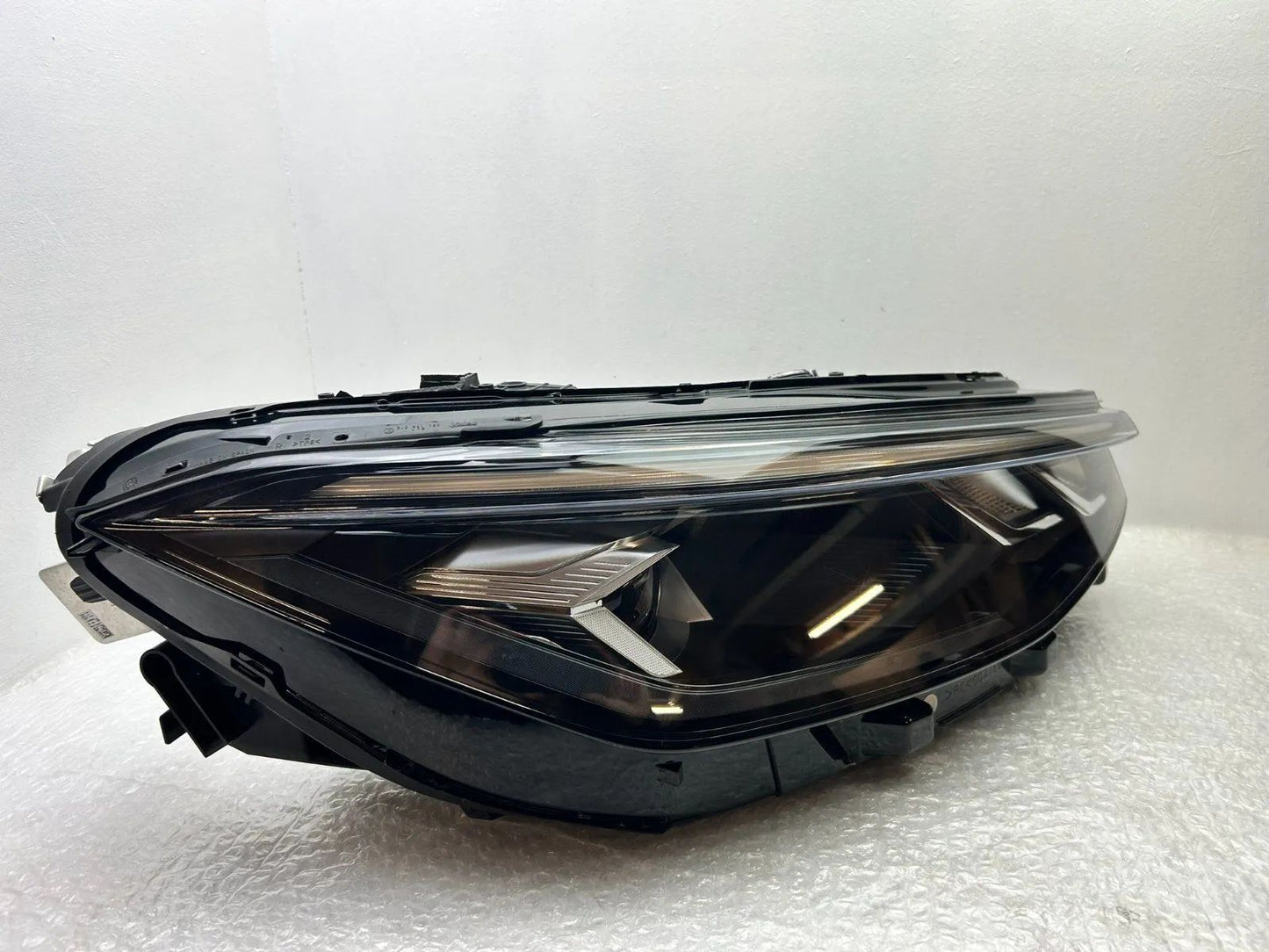 Original VW Passat B9 LED Scheinwerfer rechts 3J1941006
