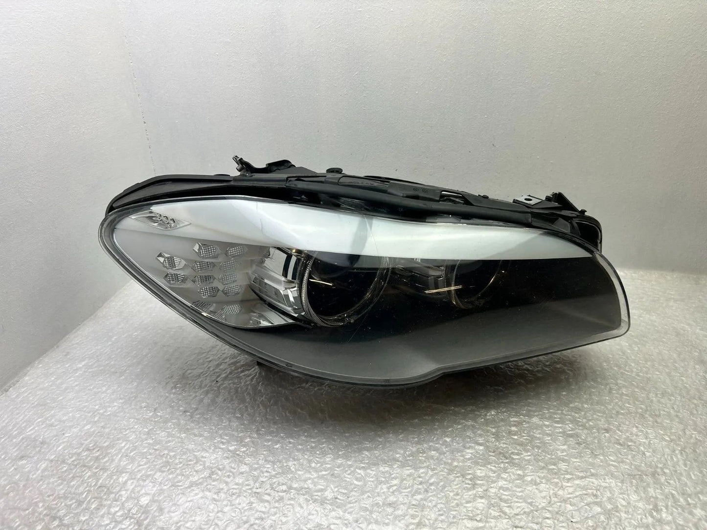 Original BMW 5er F10 F11 Xenon Scheinwerfer rechts 7203246