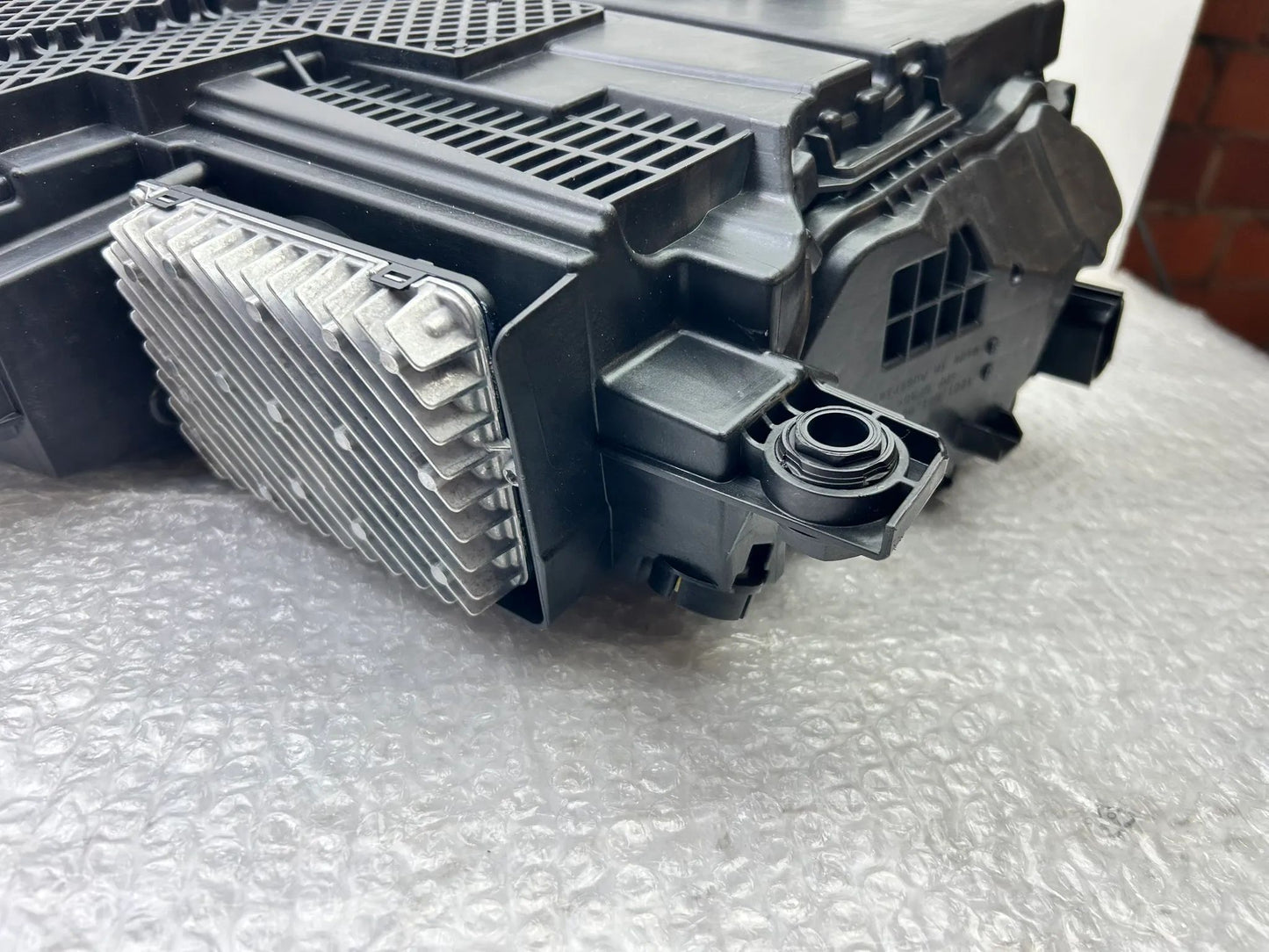 NEU original Audi e-tron GT RS LED Scheinwerfer links 4J3941035