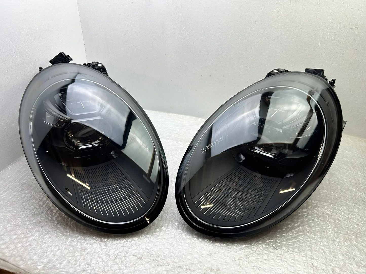 Porsche 911 992 Scheinwerfer links rechts 9P5941059B 9P5941060B