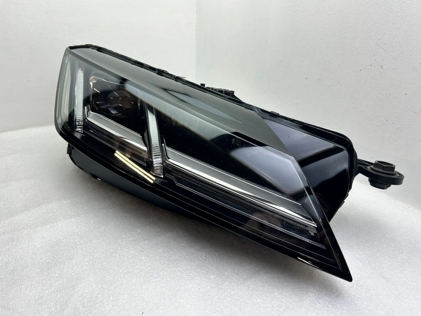 Original Audi TT 8S LED Scheinwerfer rechts 8S0941034F