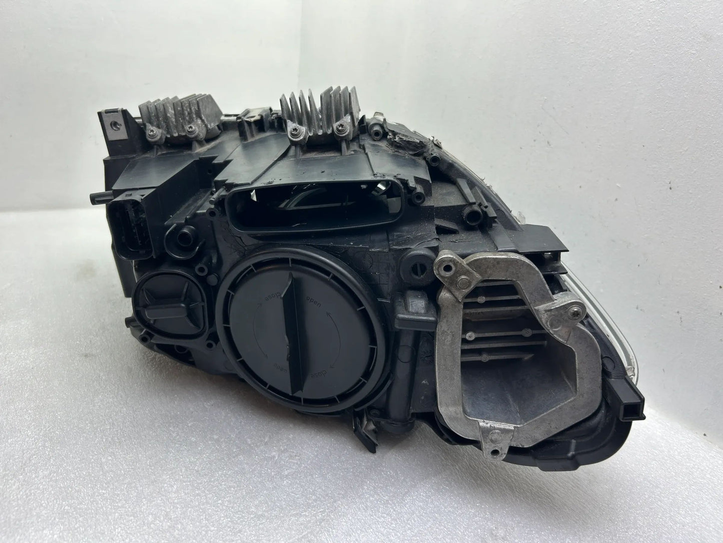 BMW 5er F10 F11 Xenon Scheinwerfer links 7271911 7203245