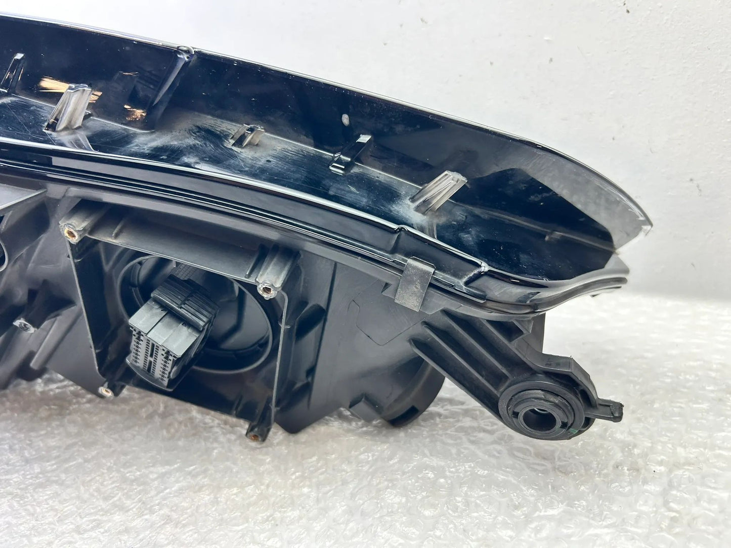 Original Audi A4 B9 8W LED Scheinwerfer rechts 8W0941784