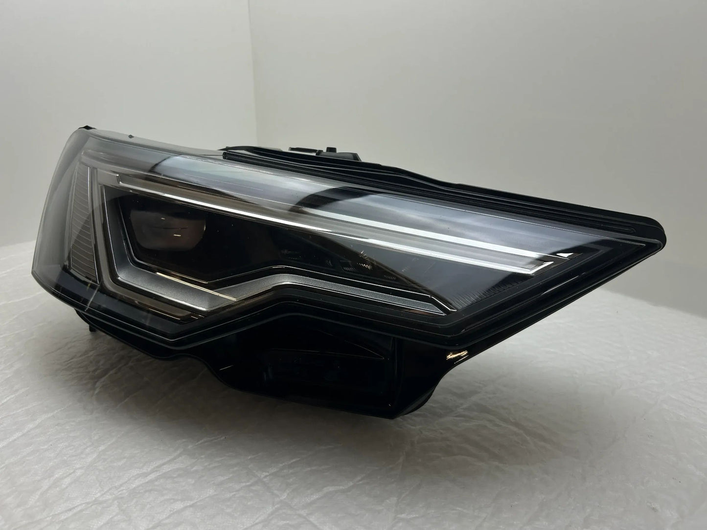 Original Audi A6 C8 4K LED Scheinwerfer rechts 4K0941040