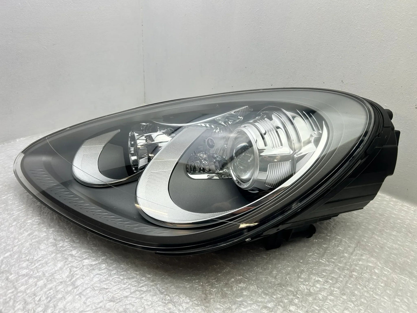 Original Porsche Cayenne II 7P Xenon Scheinwerfer links 7P5941031