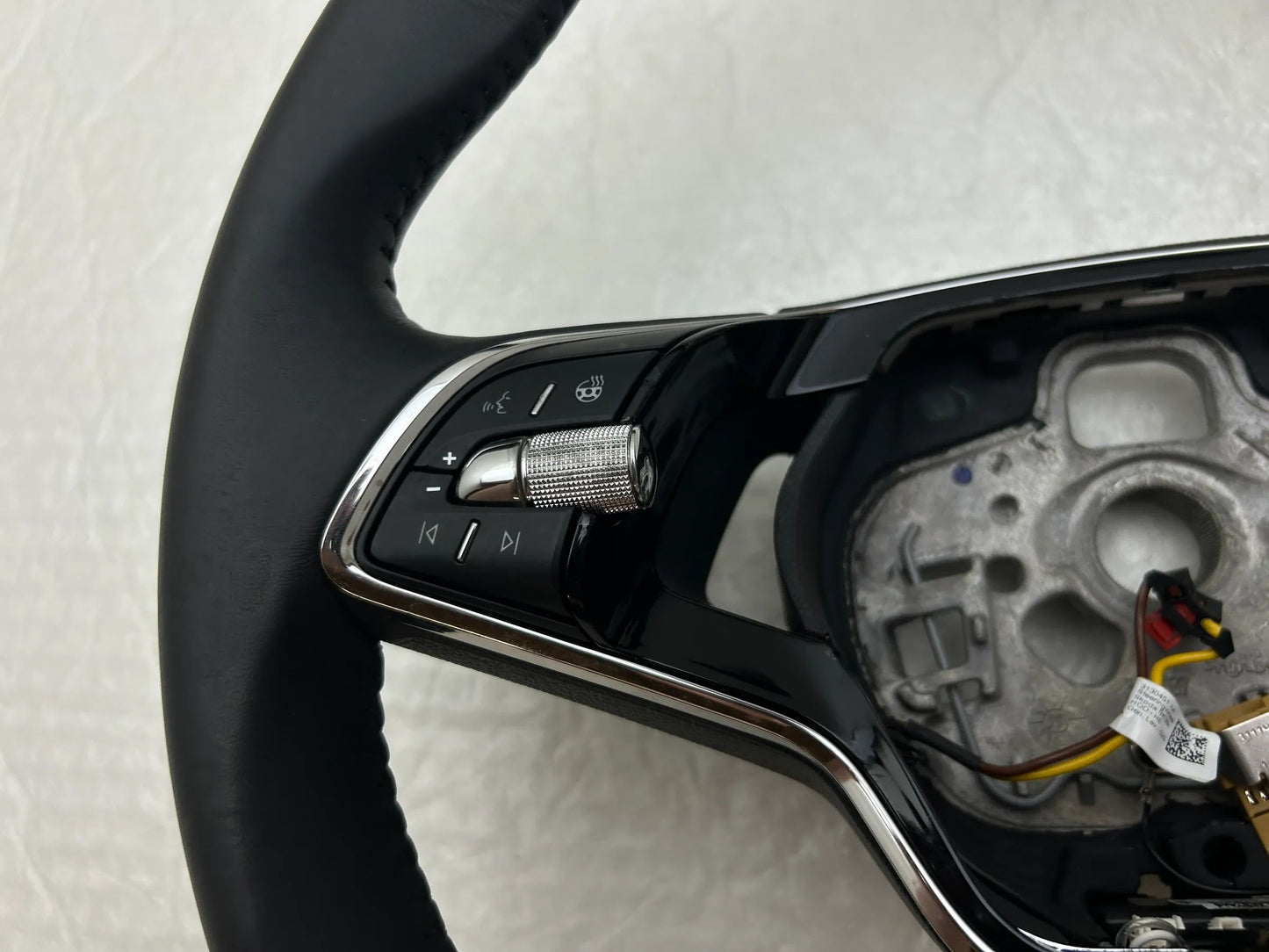 NEU Skoda Octavia 4 IV Enyaq Superb Multi Lenkrad 5E3959542D