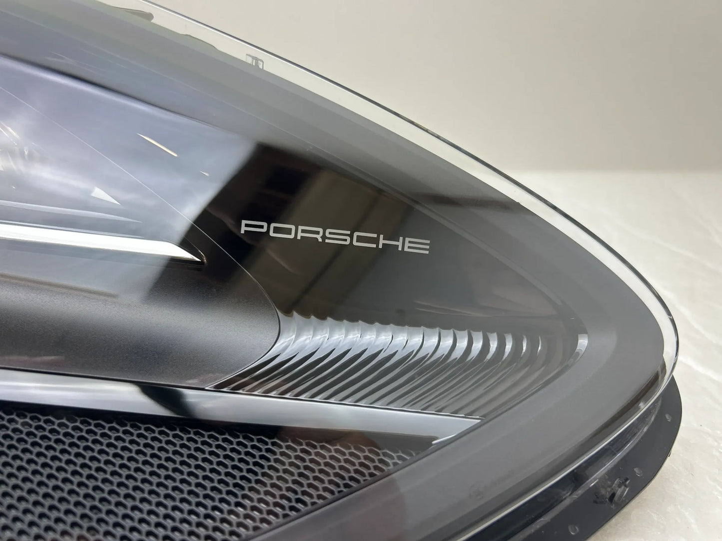 Original Porsche Macan LED Scheinwerfer rechts 95B941010AP