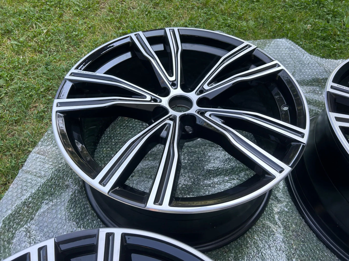 BMW 8er G14 G15 G16 Alufelgen Satz 20 Zoll 5x112 8072028 8072027