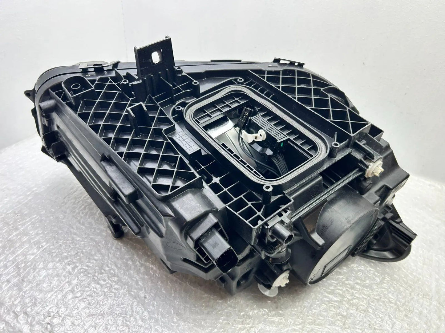 Mercedes B-Klasse W247 LED Scheinwerfer links A2479060904