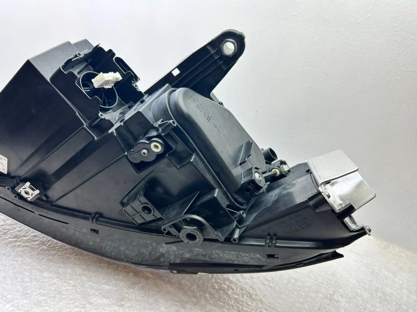 Original VW Passat B9 LED Scheinwerfer links 3J1941005