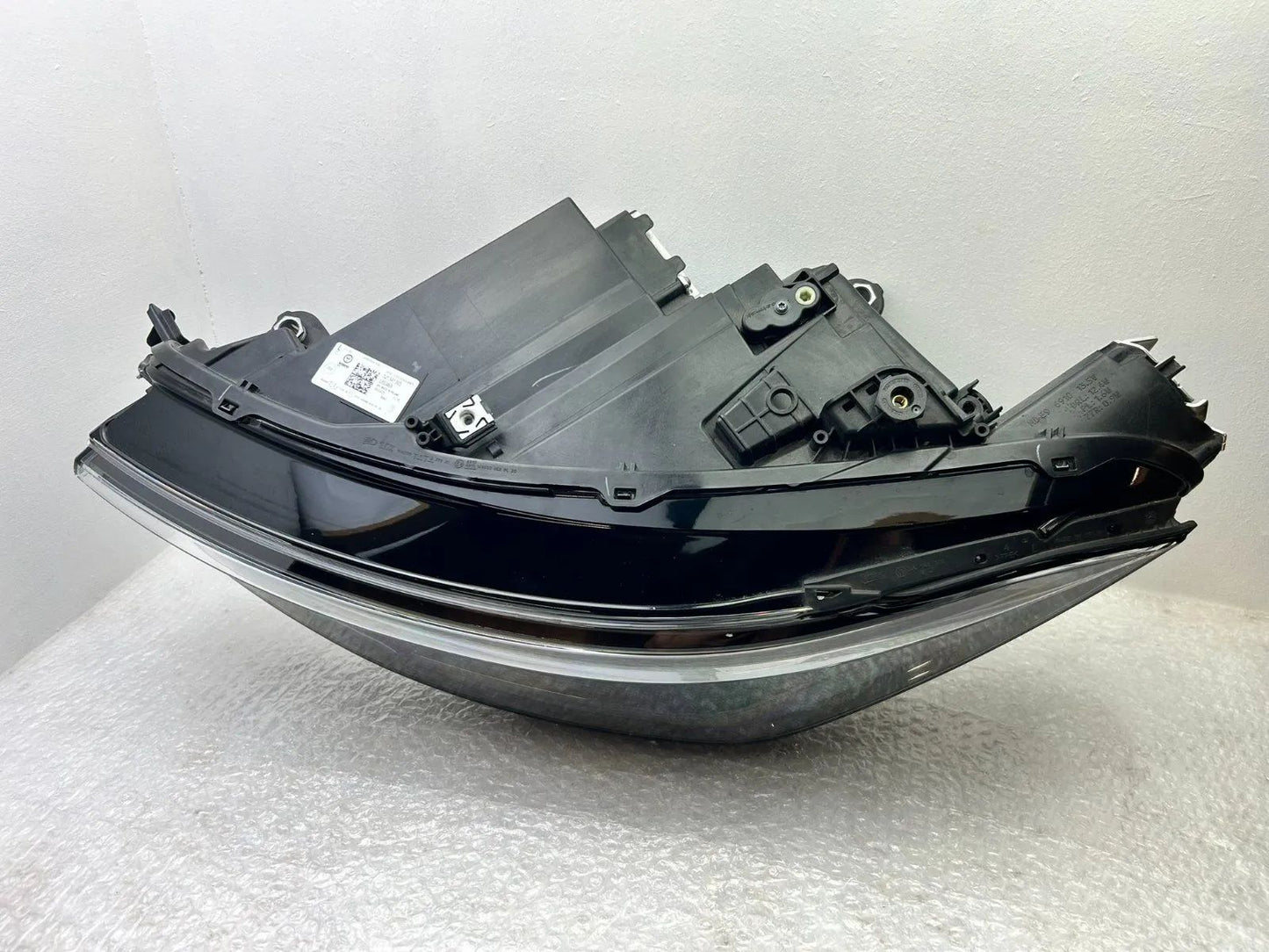 Original VW Passat B9 LED Scheinwerfer links 3J1941005