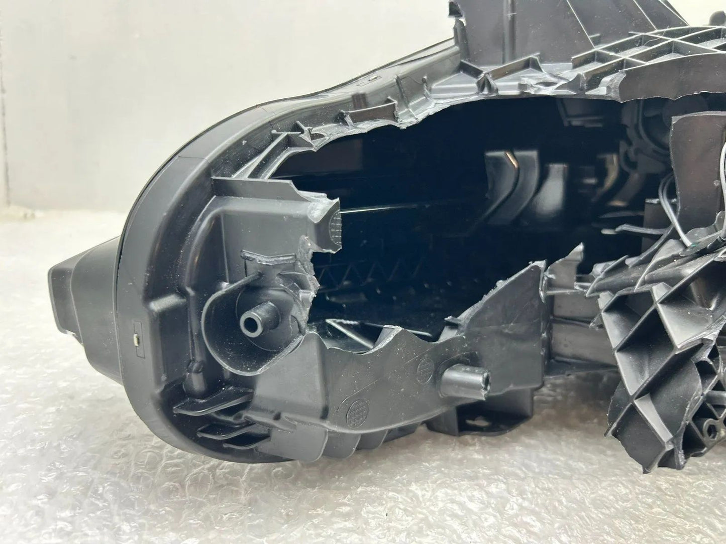 Original Volvo EX30 LED Scheinwerfer links 80000401 DEFEKT