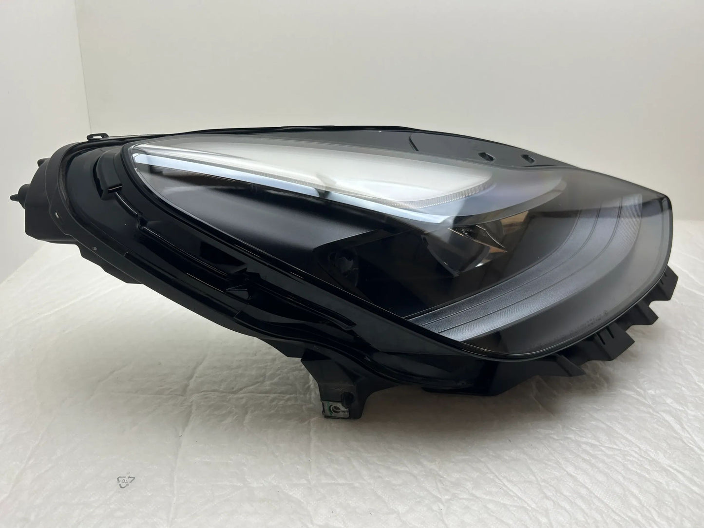 Original Tesla Model 3 LED Scheinwerfer rechts 1514953-00-D
