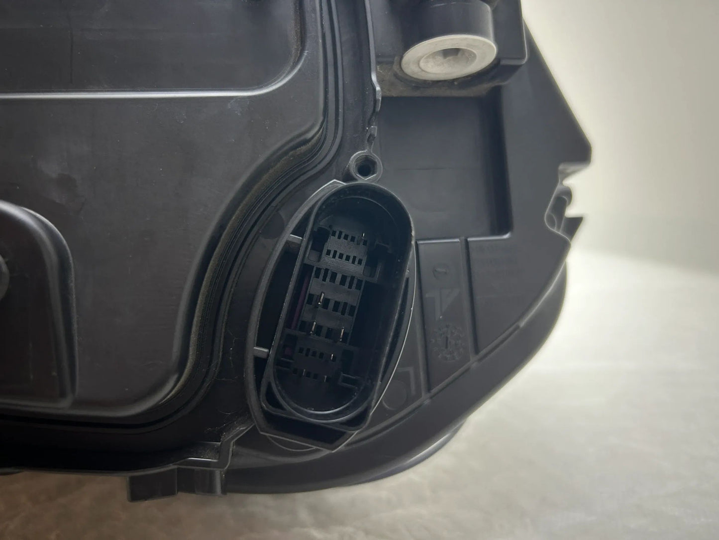 FRONTSCHEINWERFER LINKS VORNE 95B941009AH