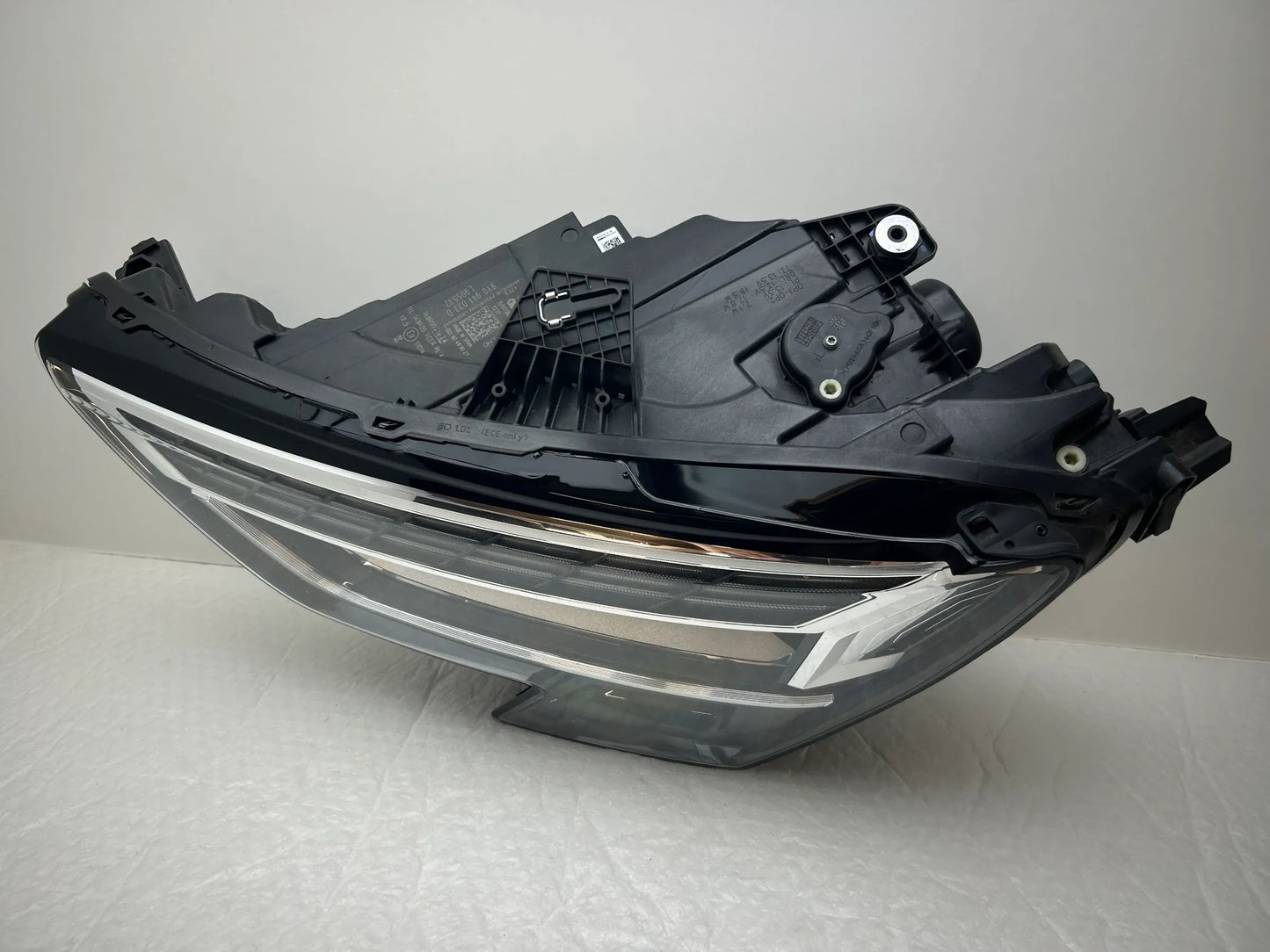 Original Audi A3 8Y LED Scheinwerfer links 8Y0941033D