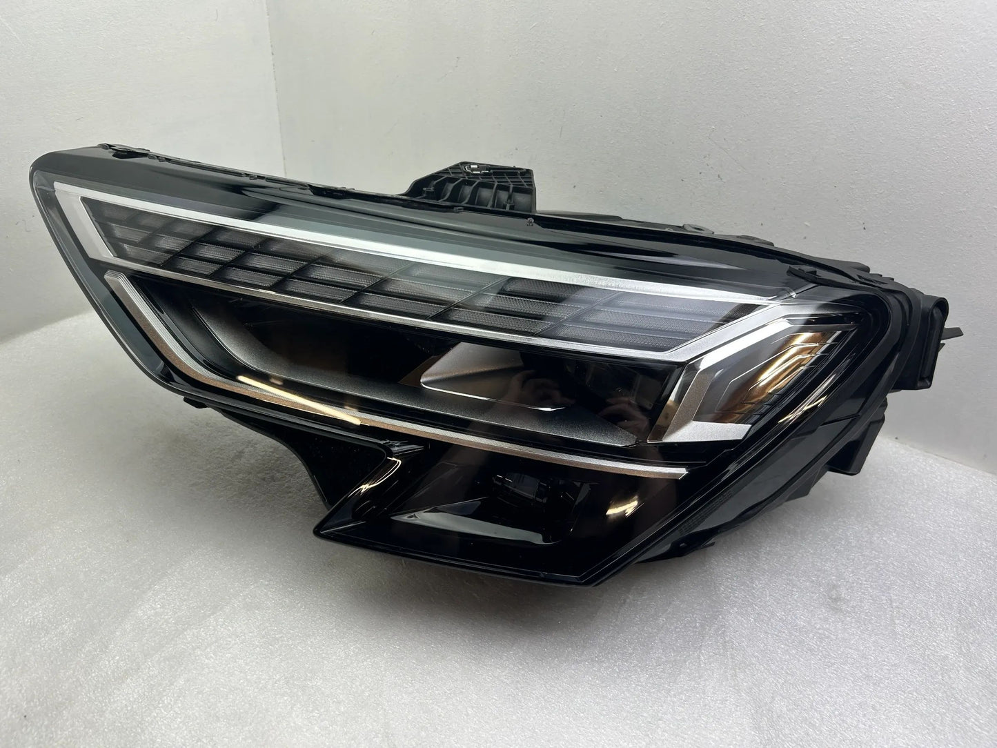 Original Audi A3 RS3 8Y LED Scheinwerfer links 8Y0941033D