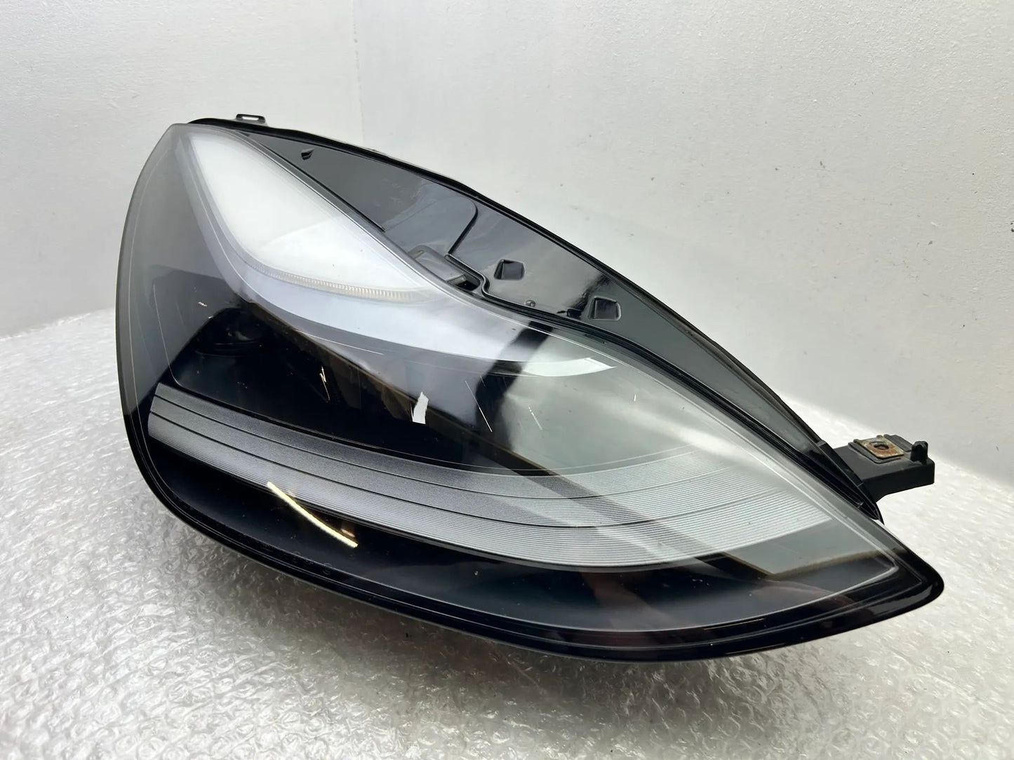 Original Tesla Model 3 LED Scheinwerfer rechts 1514953-00-C