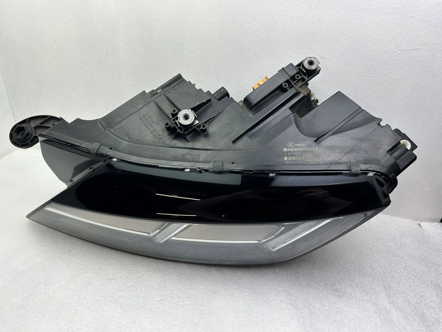 Original Audi TT 8S LED Scheinwerfer links 8S0941035